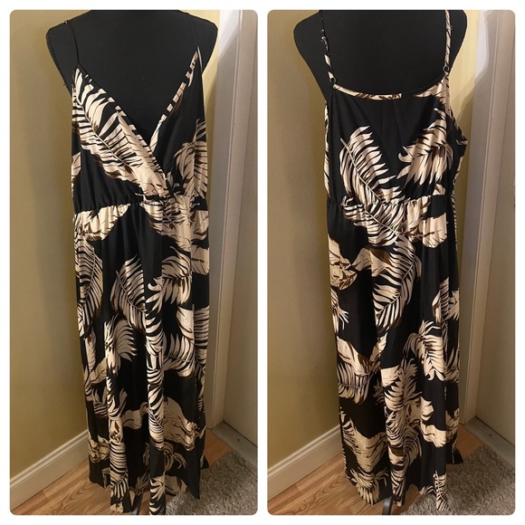 Black and Cream Leaf Print Maxi Dress - Picture 1 of 4